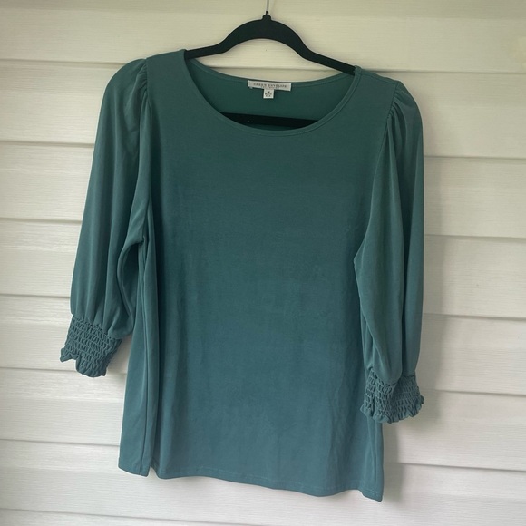 Green Envelope LA | 3/4 Sleeve Shirt - Picture 1 of 4